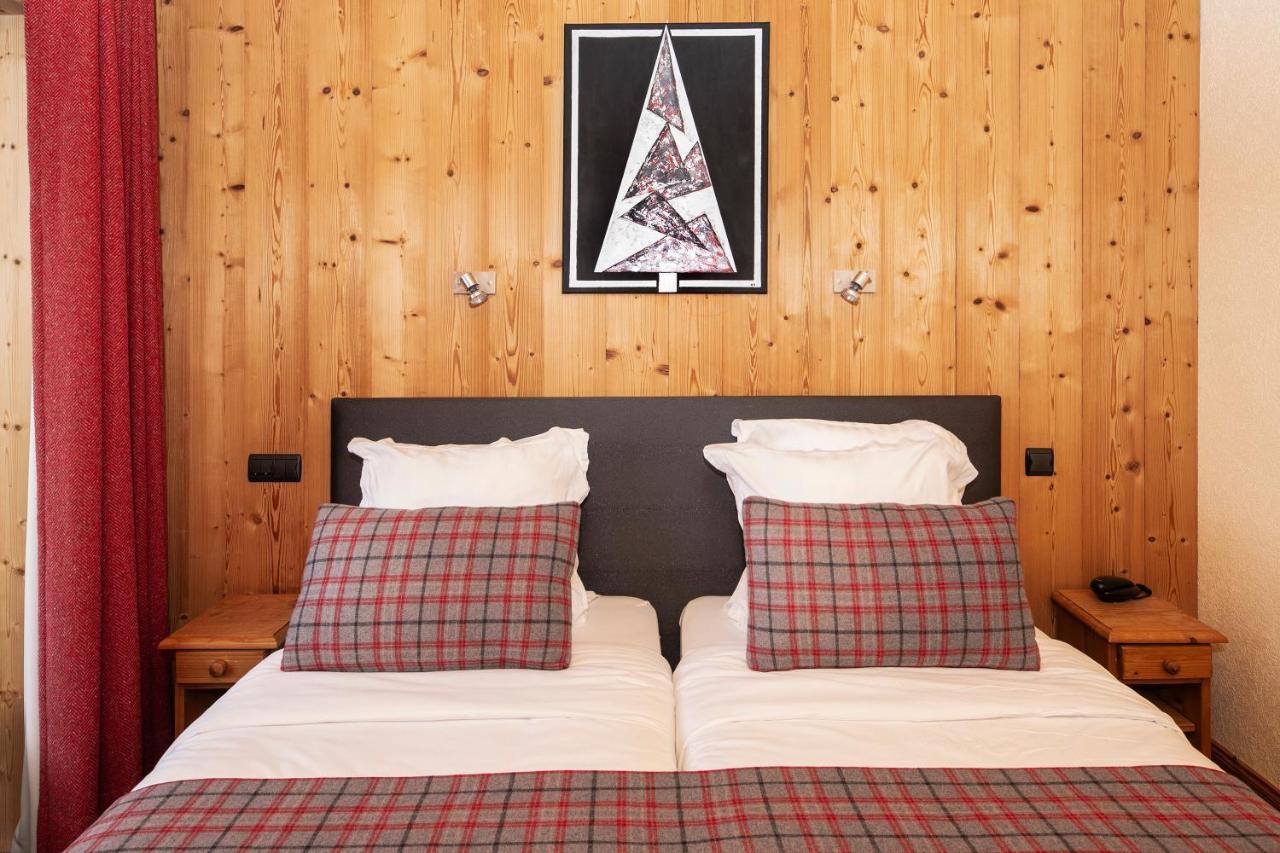 Hotel-Chalet Les Ecureuils Restaurant, Piscine, Garage Le Grand-Bornand Luaran gambar