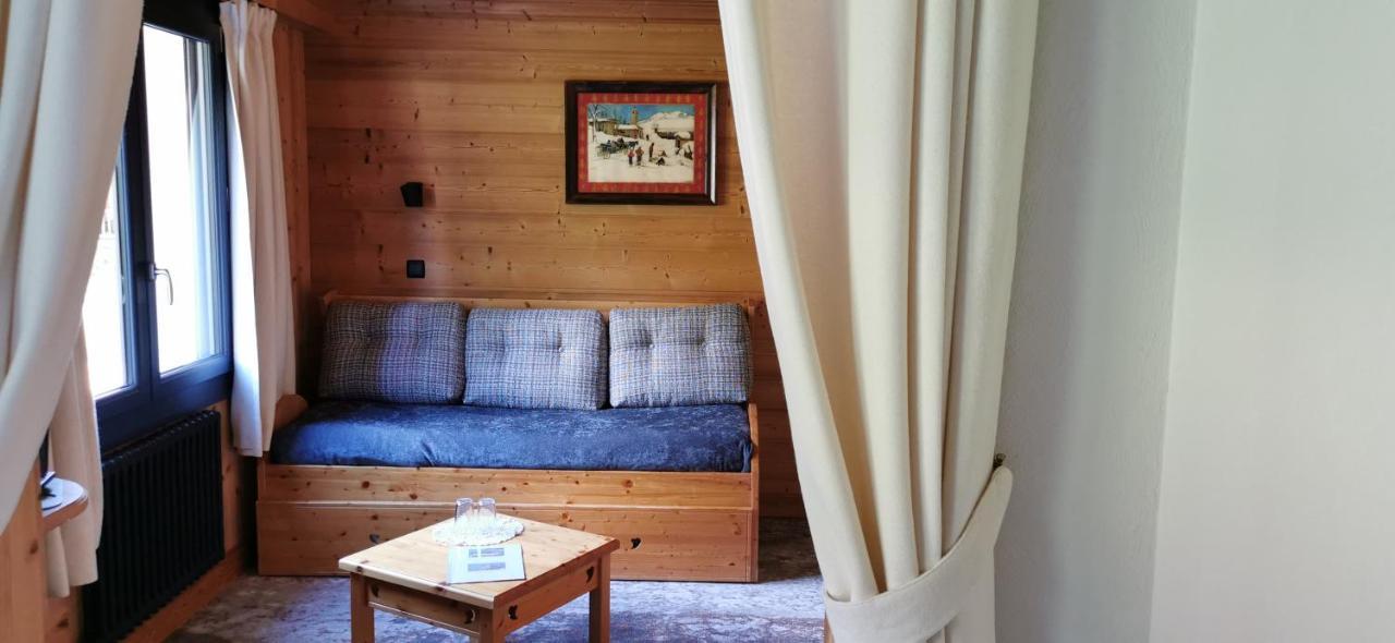 Hotel-Chalet Les Ecureuils Restaurant, Piscine, Garage Le Grand-Bornand Luaran gambar