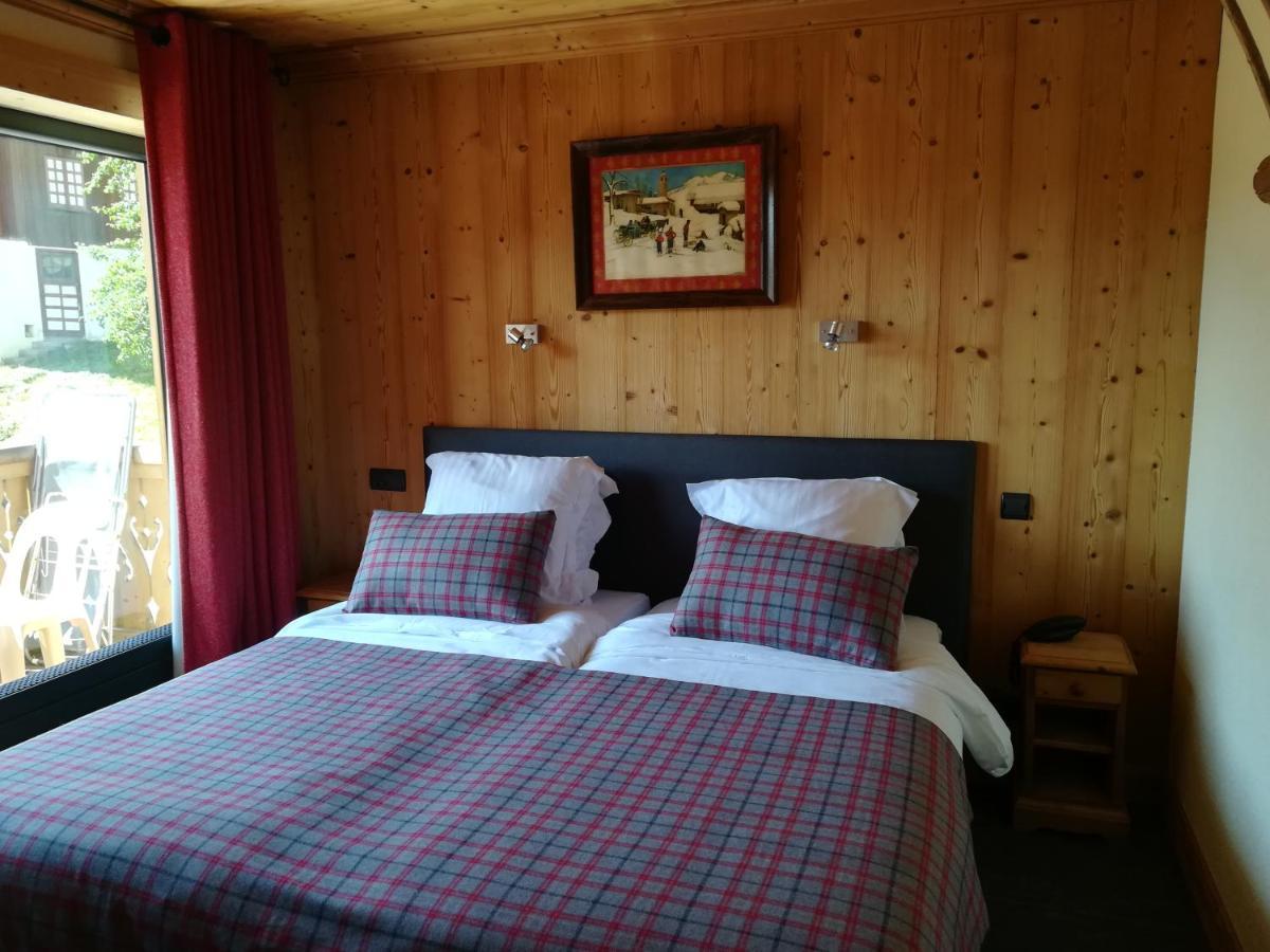 Hotel-Chalet Les Ecureuils Restaurant, Piscine, Garage Le Grand-Bornand Luaran gambar