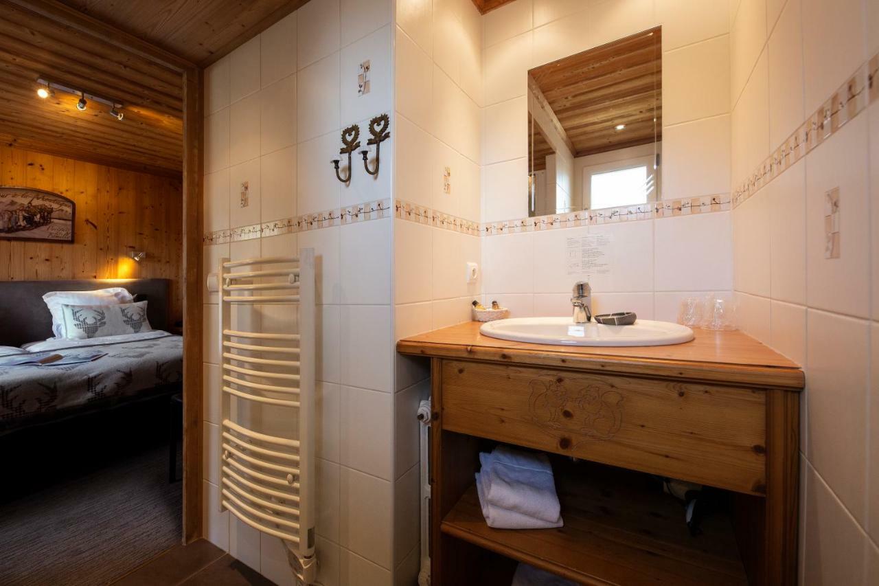 Hotel-Chalet Les Ecureuils Restaurant, Piscine, Garage Le Grand-Bornand Luaran gambar